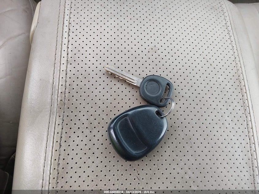 2004 Cadillac Escalade Standard VIN: 1GYEK63N14R180451 Lot: 44856516