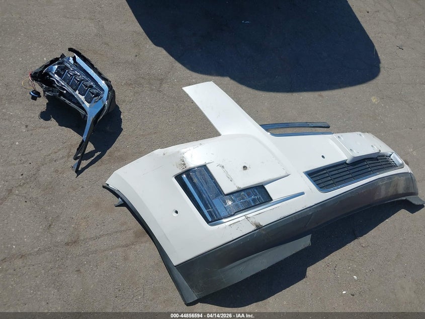 2018 Cadillac Escalade Luxury VIN: 1GYS4BKJ4JR294458 Lot: 44856594