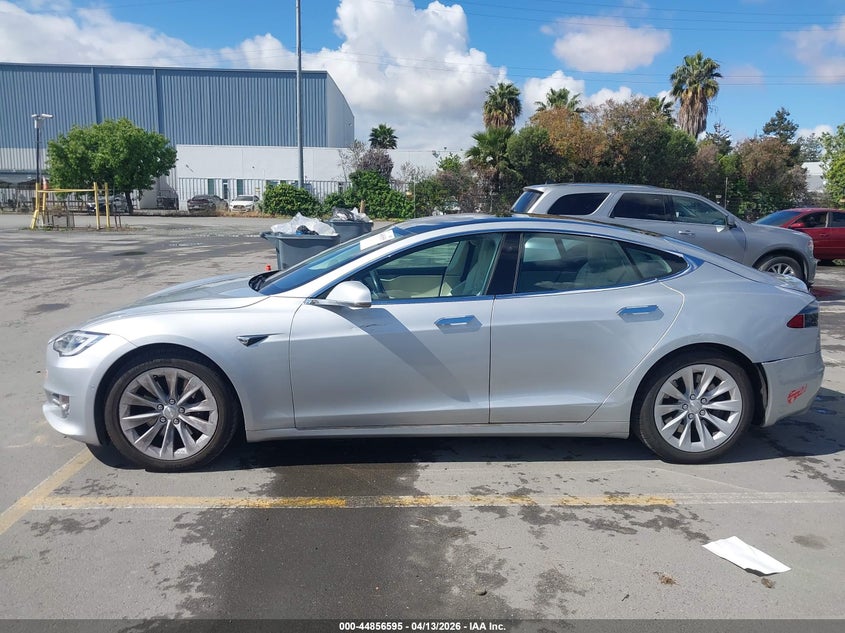 2017 Tesla Model S 60/75 VIN: 5YJSA1E15HF217652 Lot: 44856595