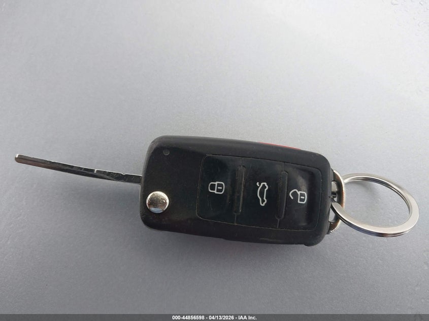 2018 Volkswagen Passat 2.0T Se VIN: 1VWBA7A36JC013047 Lot: 44856598