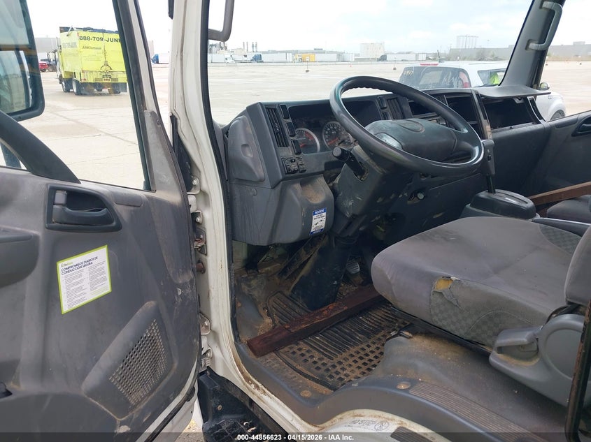 2015 ISUZU NPR DSL REG AT auction photo 7