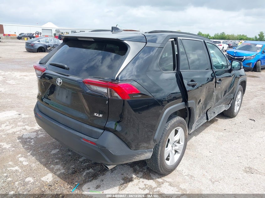 VIN 2T3W1RFV5KW003151 2019 TOYOTA RAV4 XLE