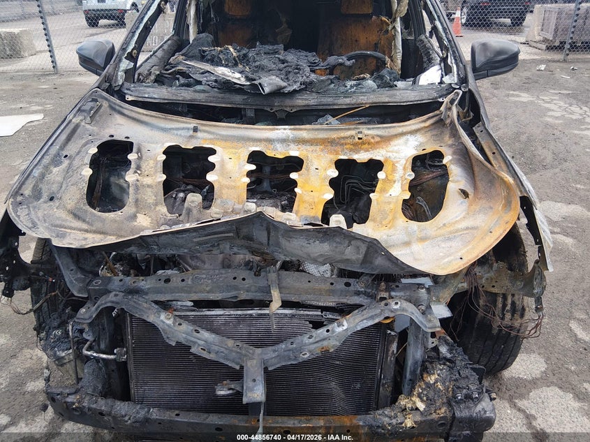 2017 TOYOTA RAV4 auction photo 6
