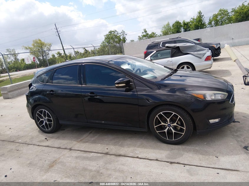 2017 Ford Focus 2.0 Sel black Lot 111044856922 Vin 1FADP3M26HL269842