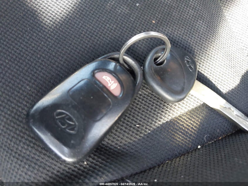 2015 Hyundai Veloster VIN: KMHTC6ADXFU228691 Lot: 44857020