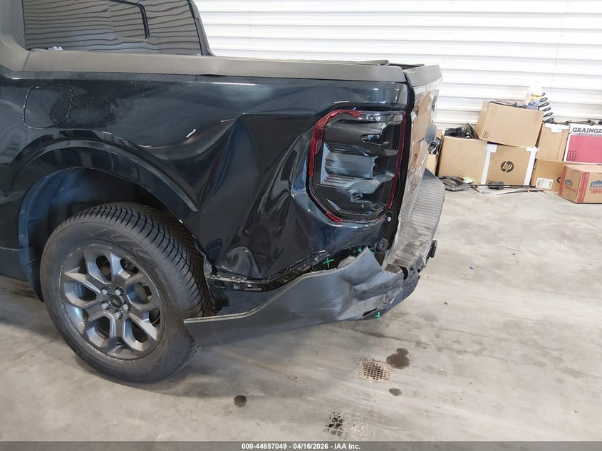 3FTTW8E31PRA32236 2023 Ford Maverick 2.5 Xlt black
