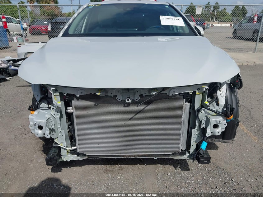 2024 Toyota Camry Hybrid Xse VIN: 4T1K31AKXRU078633 Lot: 44857186