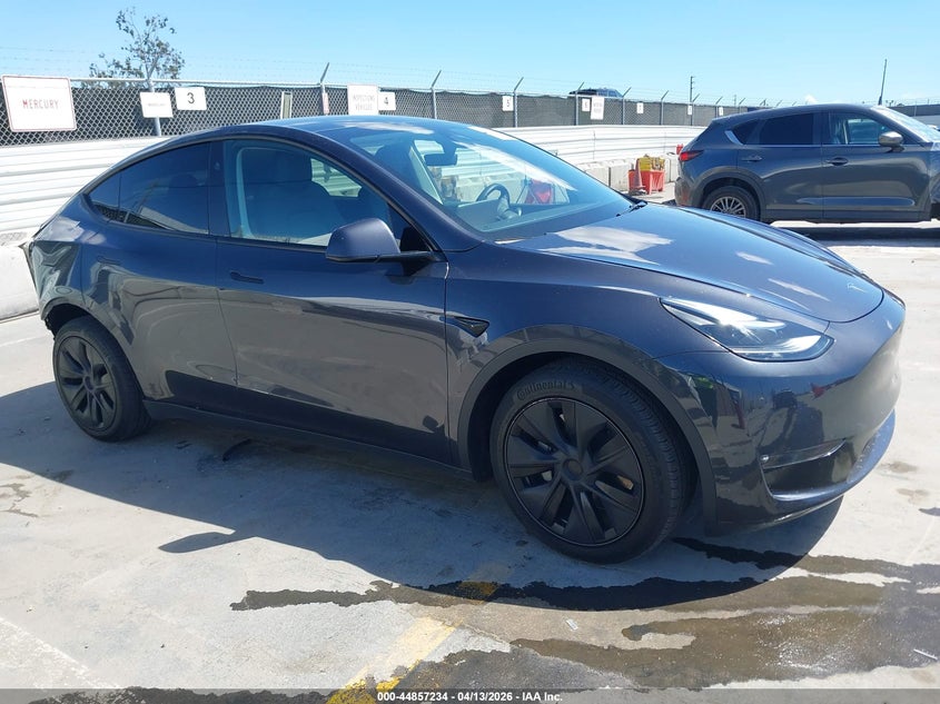 2025 Tesla Model Y Long Range Dual Motor All-Wheel Drive