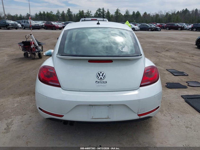 2019 Volkswagen Beetle 2.0T Final Edition Se/2.0T Final Edition Sel/2.0T S VIN: 3VWFD7AT1KM715849 Lot: 44857263