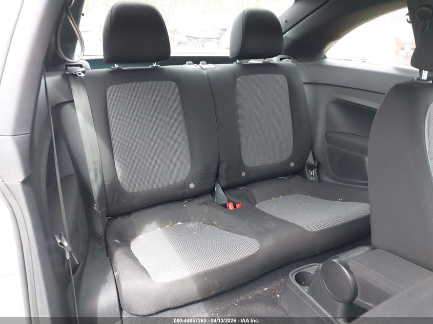 2019 Volkswagen Beetle 2.0T Final Edition Se/2.0T Final Edition Sel/2.0T S VIN: 3VWFD7AT1KM715849 Lot: 44857263