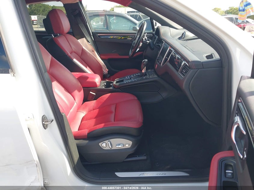 2017 Porsche Macan
