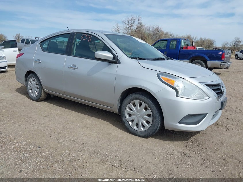 NISSAN VERSA 2016. Lot# 44857391. VIN 3N1CN7AP5GL853237. Photo 1