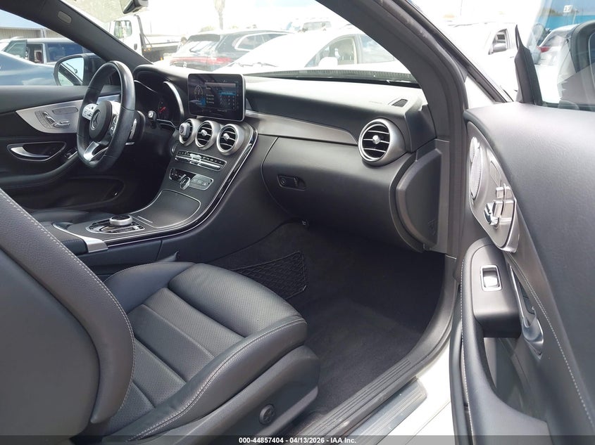 2019 Mercedes-Benz C 300