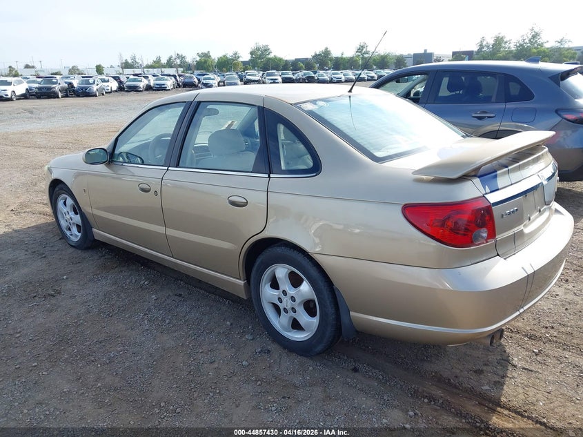 2004 Saturn L300 2