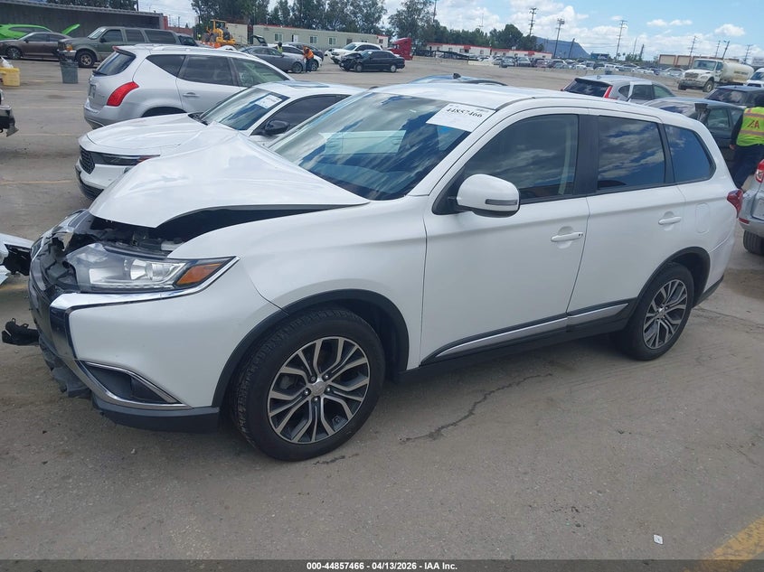 2016 Mitsubishi Outlander Se
