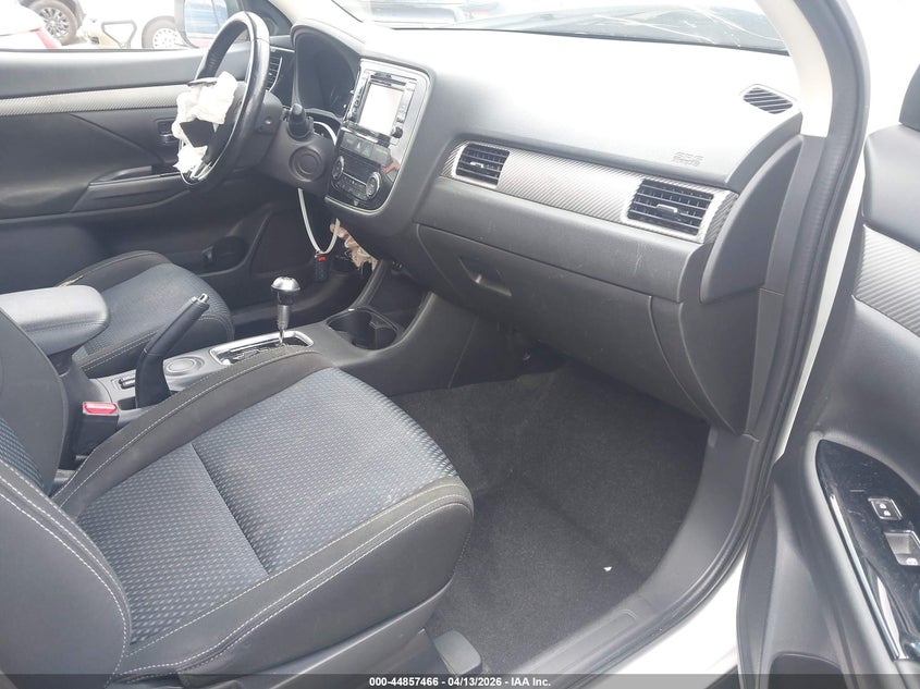 2016 Mitsubishi Outlander Se