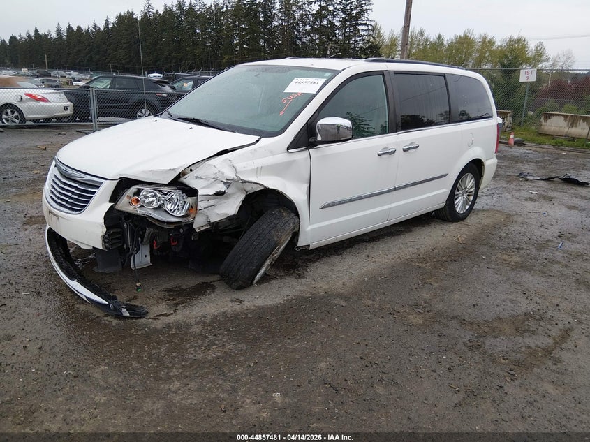 2012 Chrysler Town & Country Touring-L