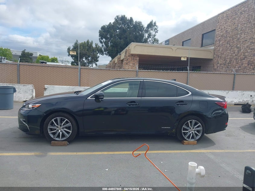 2018 Lexus ES 2.5 Es 300H black Lot 111044857505 Vin JTHBW1GG7J2186396