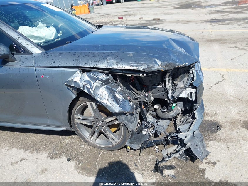 2017 Audi A4 2.0T Premium VIN: WAUENAF45HN017010 Lot: 44857518