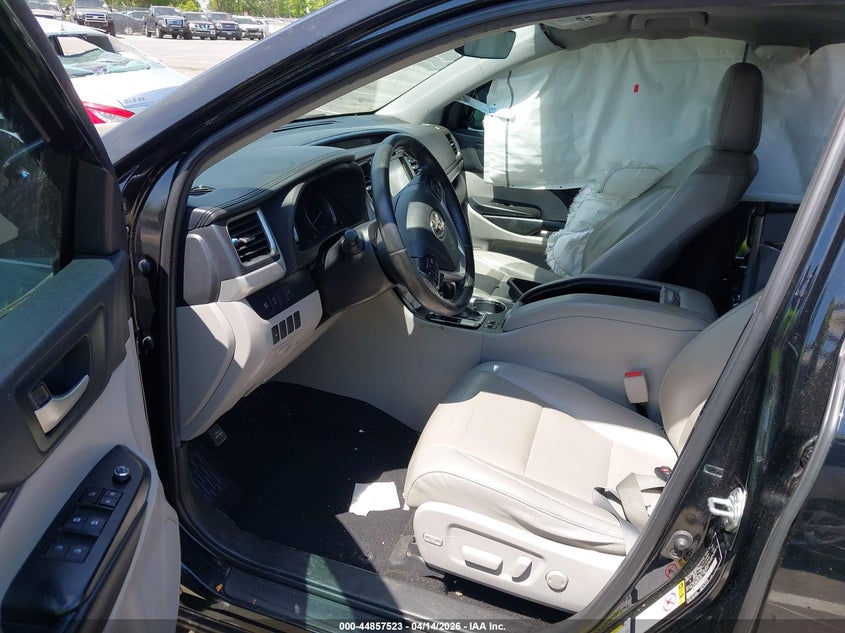 AtlanticExpress - Toyota Highlander