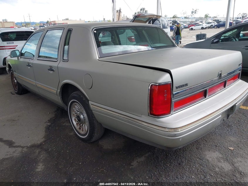 1997 Lincoln Town Car Executive
