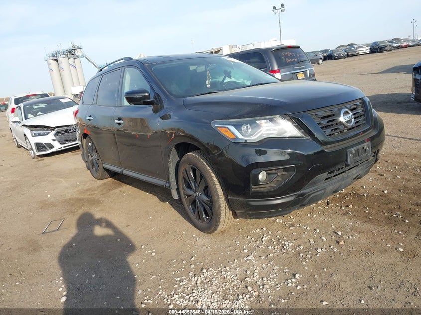 2018 Nissan Pathfinder Sl