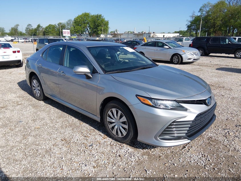2024 TOYOTA CAMRY HYBRID  (VIN: 4T1C31AK2RU621221)