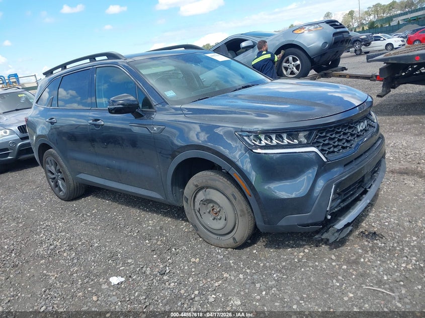 2022 KIA SORENTO X-LINE EX