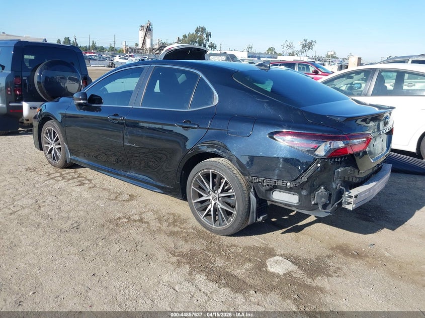 VIN 4T1T11AK3NU634883 2022 TOYOTA CAMRY SE