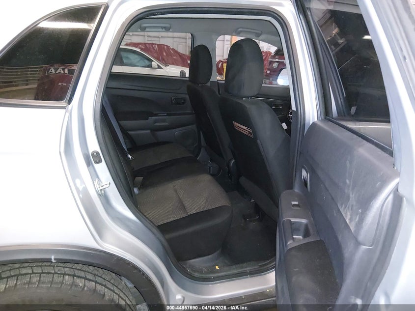 2016 Mitsubishi Outlander Sport 2.0 Es VIN: JA4AP3AU6GZ050016 Lot: 44857690