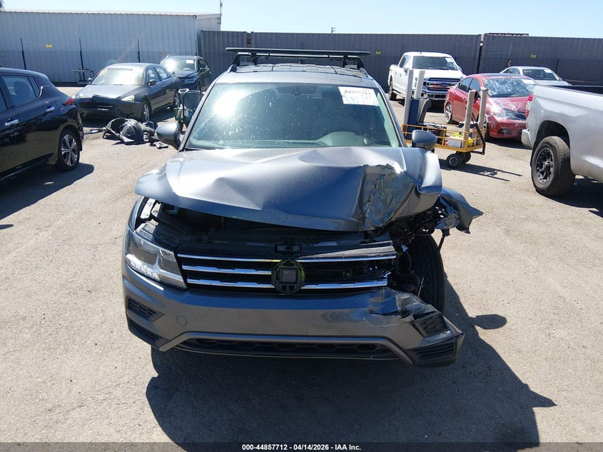 2020 Volkswagen Tiguan 2.0T Se/2.0T Se R-Line Black/2.0T Sel VIN: 3VV3B7AX1LM036536 Lot: 44857712