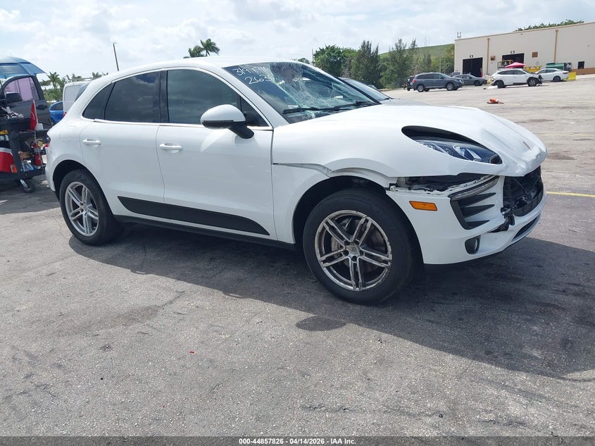 2015 PORSCHE MACAN S