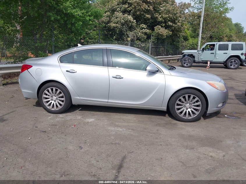 2013 Buick Regal Turbo - Premium 1 VIN: 2G4GS5EVXD9136542 Lot: 44857854