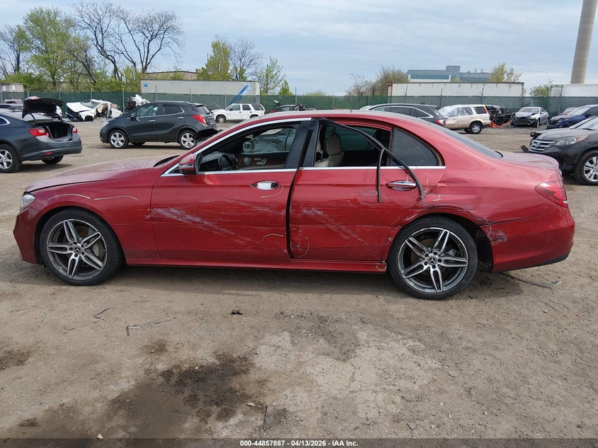 2019 Mercedes-Benz E 300 4Matic VIN: WDDZF4KB3KA592315 Lot: 44857887