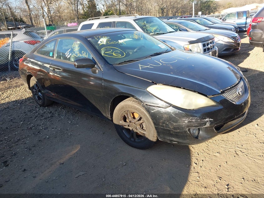 2004 Toyota Camry Solara Se