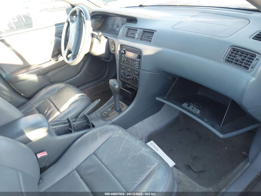 2000 Toyota Camry Le