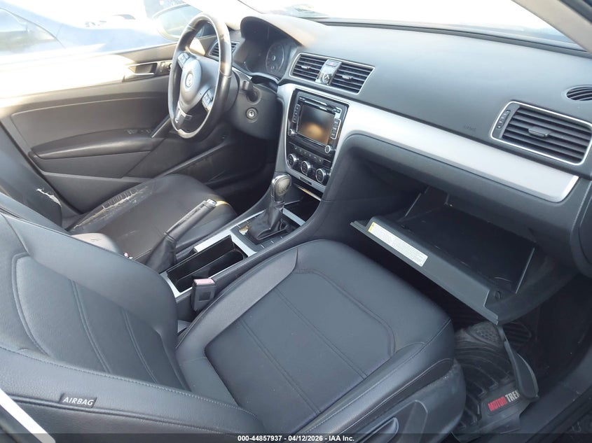 2012 Volkswagen Passat 2.5L Se