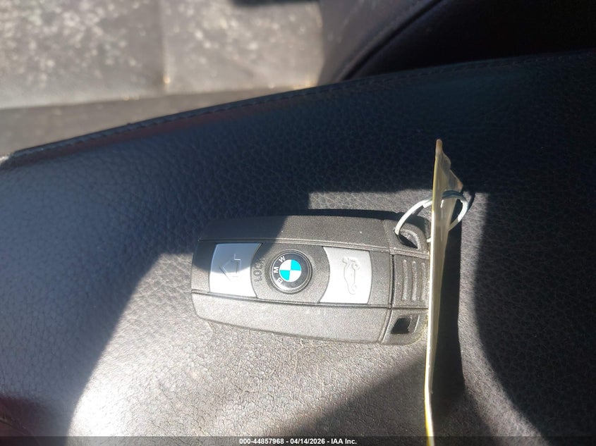 2009 BMW 328I VIN: WBAPH775X9NM45196 Lot: 44857968