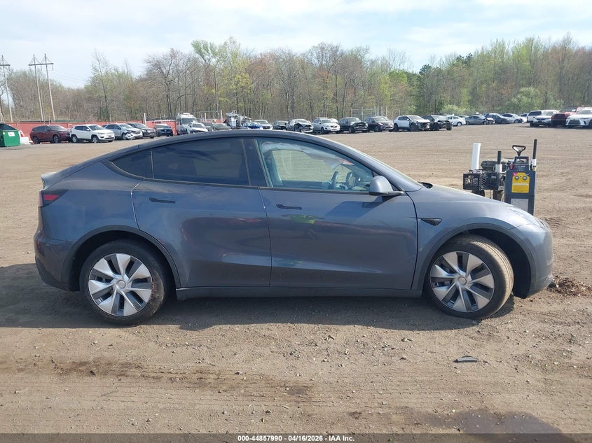 2023 Tesla Model y Awd Long Range Dual Motor All-Wheel Drive grey Lot 111044857990 Vin 7SAYGDEE5PA045649