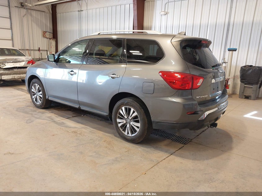 2019 Nissan Pathfinder Sv