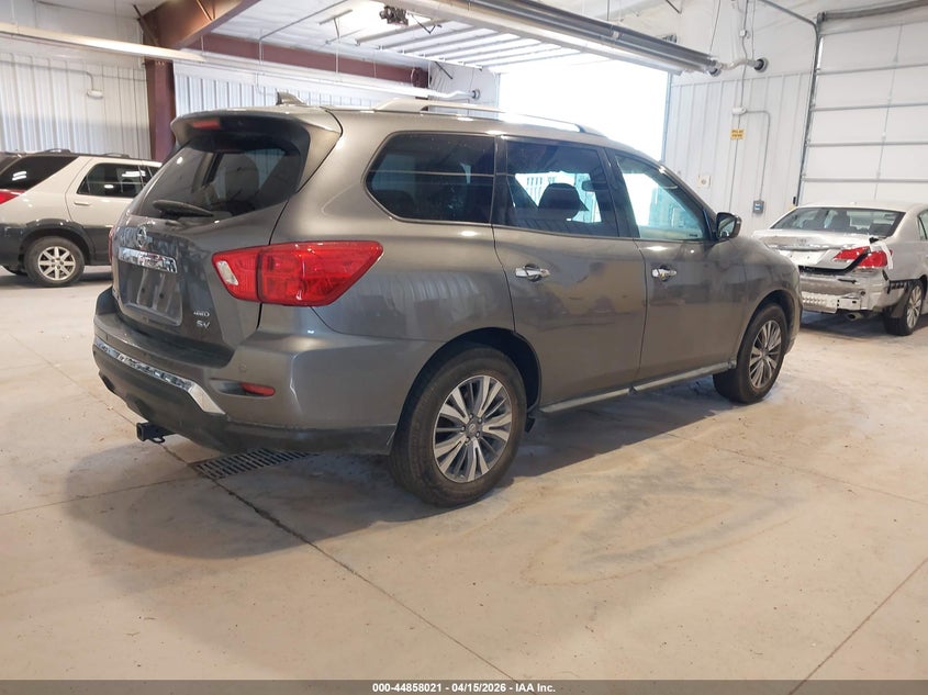 2019 Nissan Pathfinder Sv