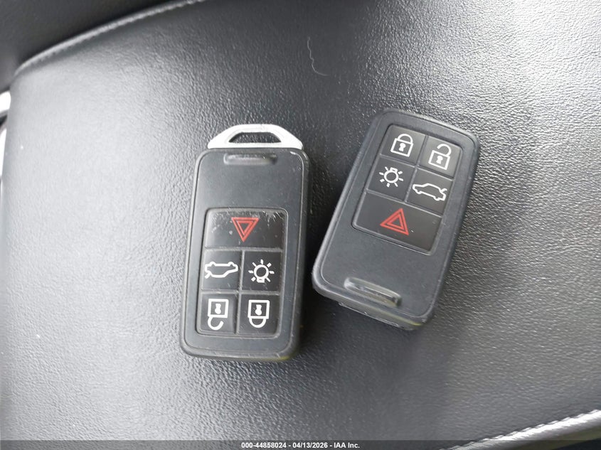 2016 Volvo Xc70 T5 Premier VIN: YV4612NX3G1267109 Lot: 44858024