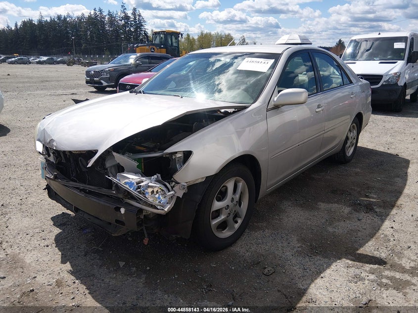 2004 Toyota Camry Le