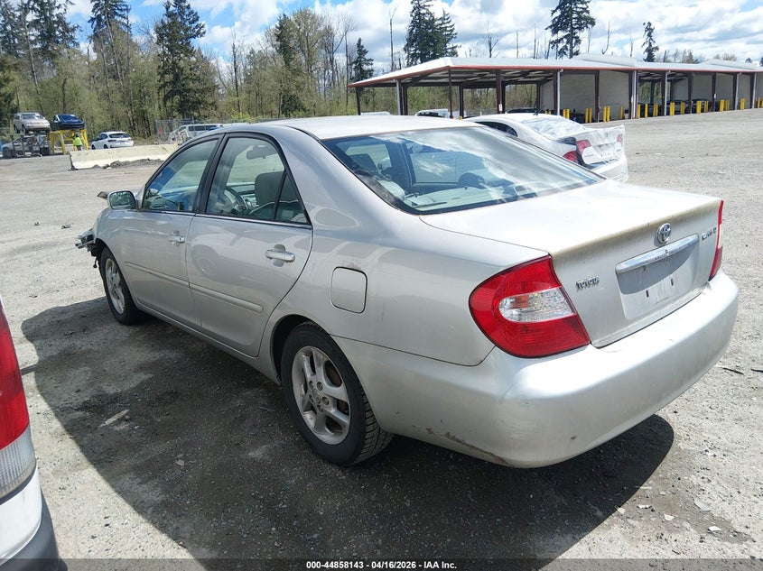2004 Toyota Camry Le