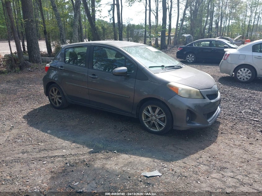 2012 Toyota Yaris Se