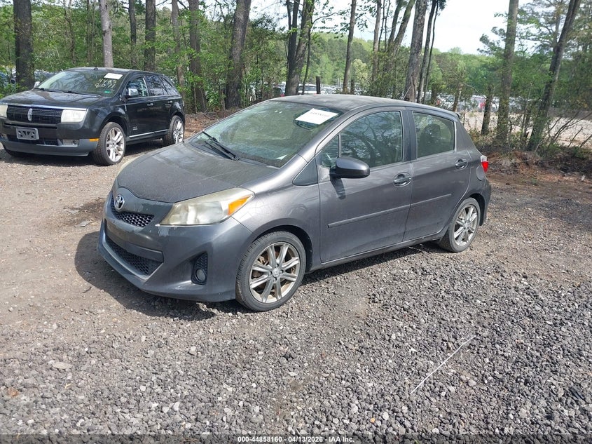 2012 Toyota Yaris Se