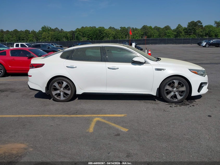 2019 Kia Optima S VIN: 5XXGT4L31KG370779 Lot: 44858267