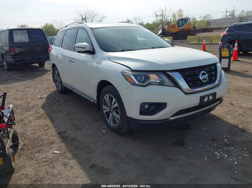 2017 NISSAN PATHFINDER SL