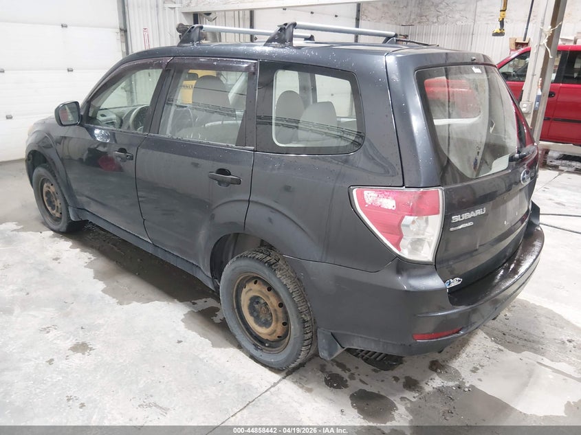 2011 SUBARU FORESTER auction photo 3