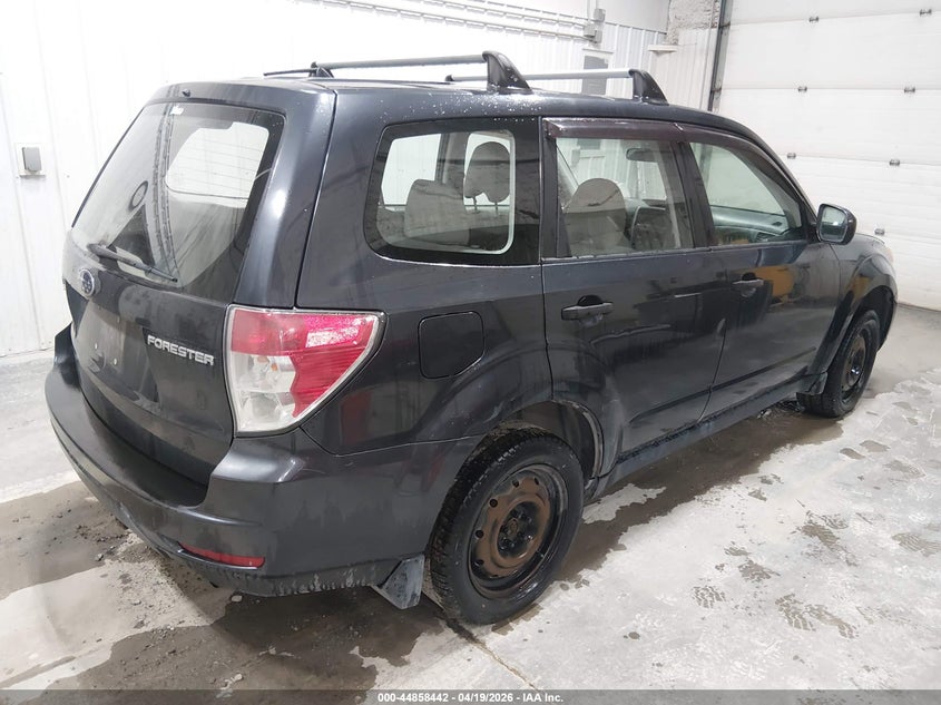 2011 SUBARU FORESTER auction photo 4